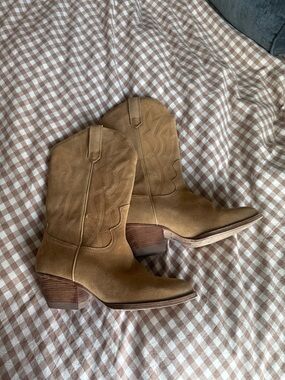 Sam Edelman Tan Suede Western Cowboy Boots